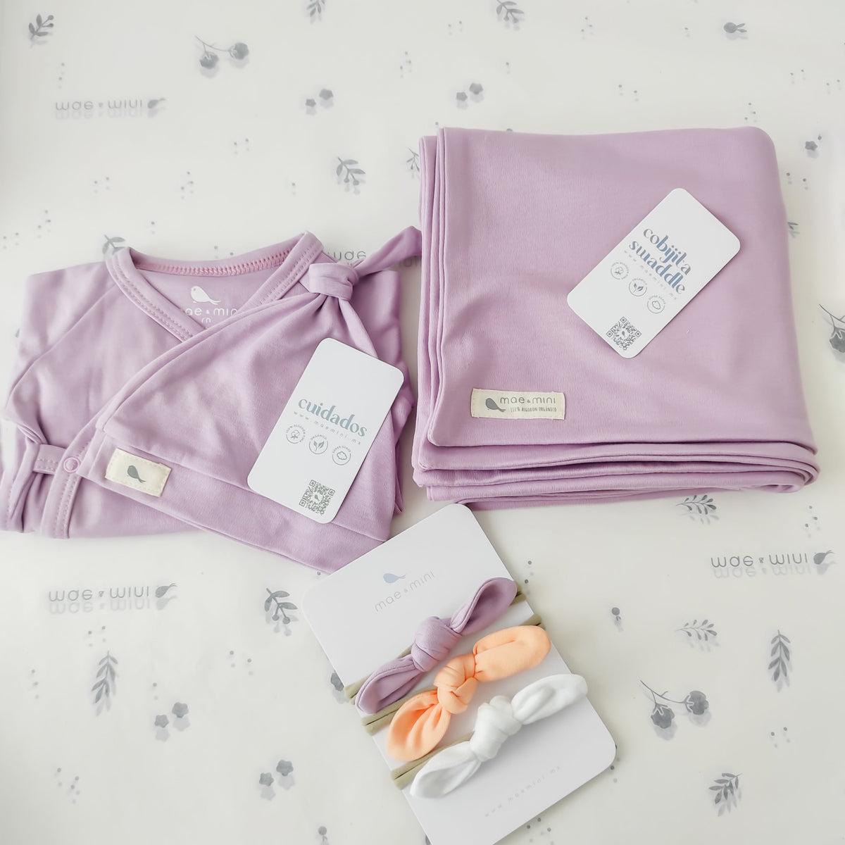 Set de regalo Mae & Mini en lavanda con cobijita y moñitos