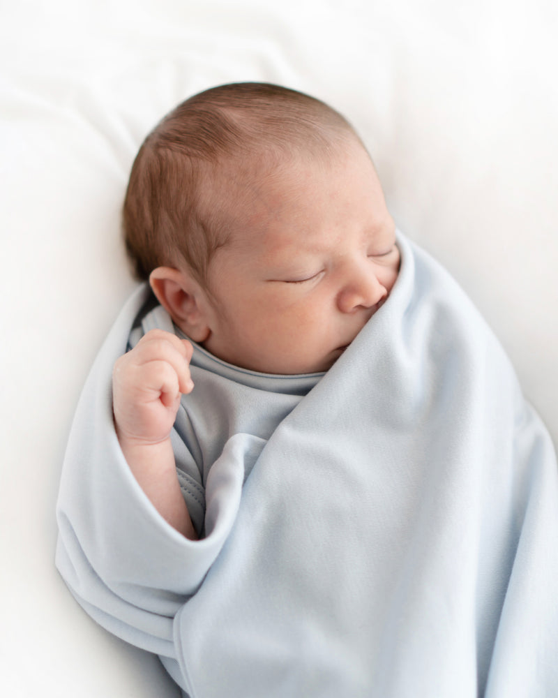Cobijita Swaddle en color Azul Cielo - regalo para bebe
