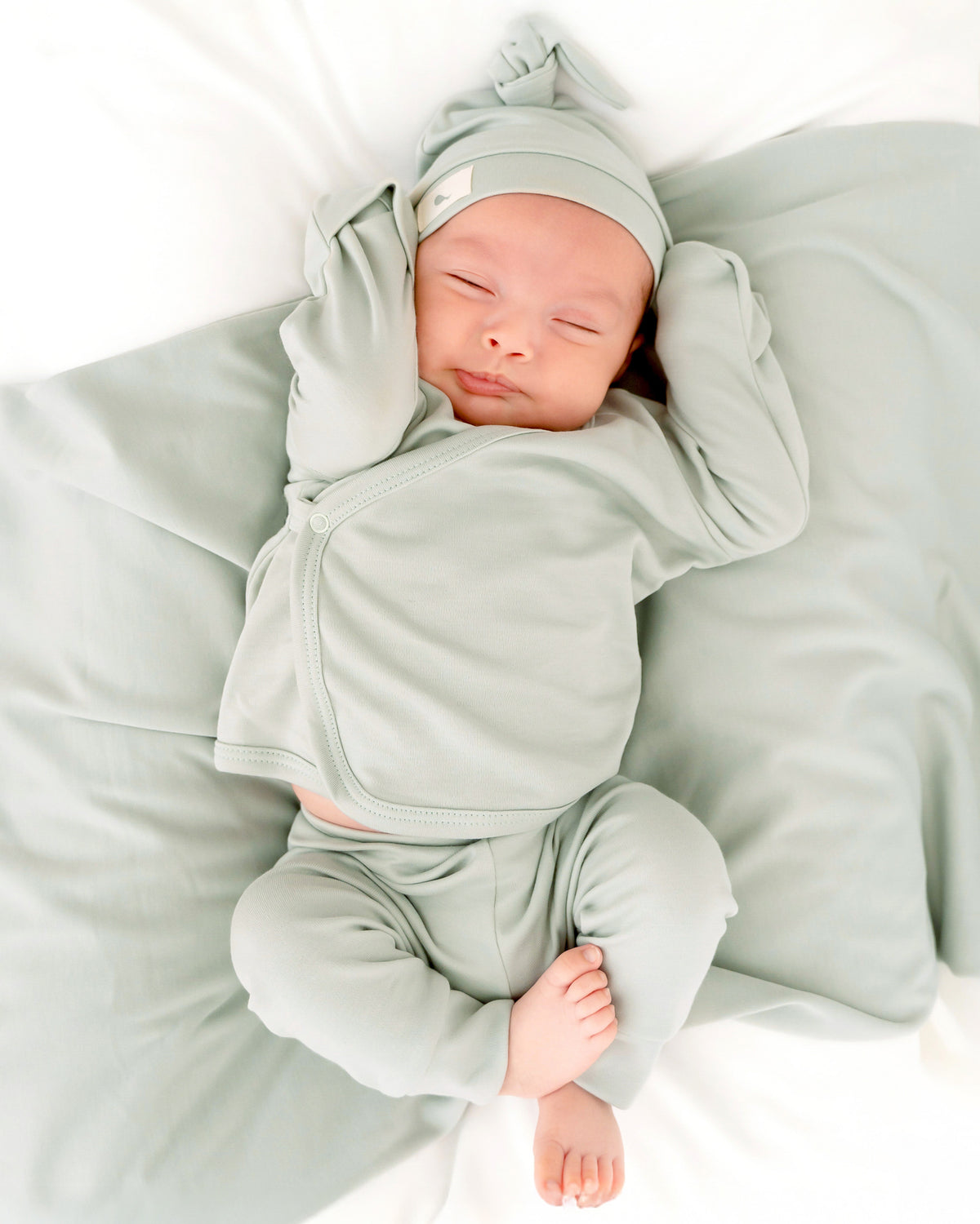 Cobijita Swaddle en color Eucalipto- regalo para bebe