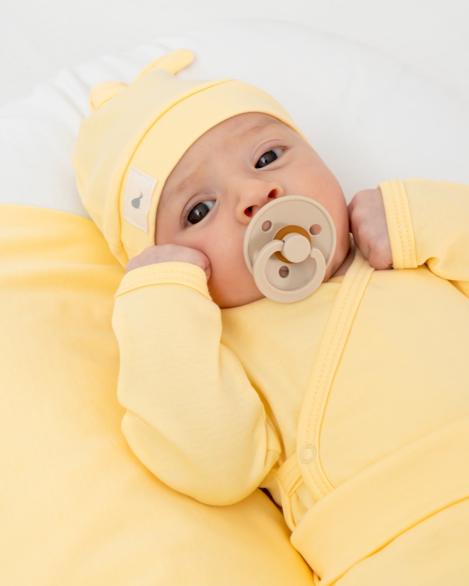 Cobijita Swaddle en color Amarillo Bebé - regalo para bebe