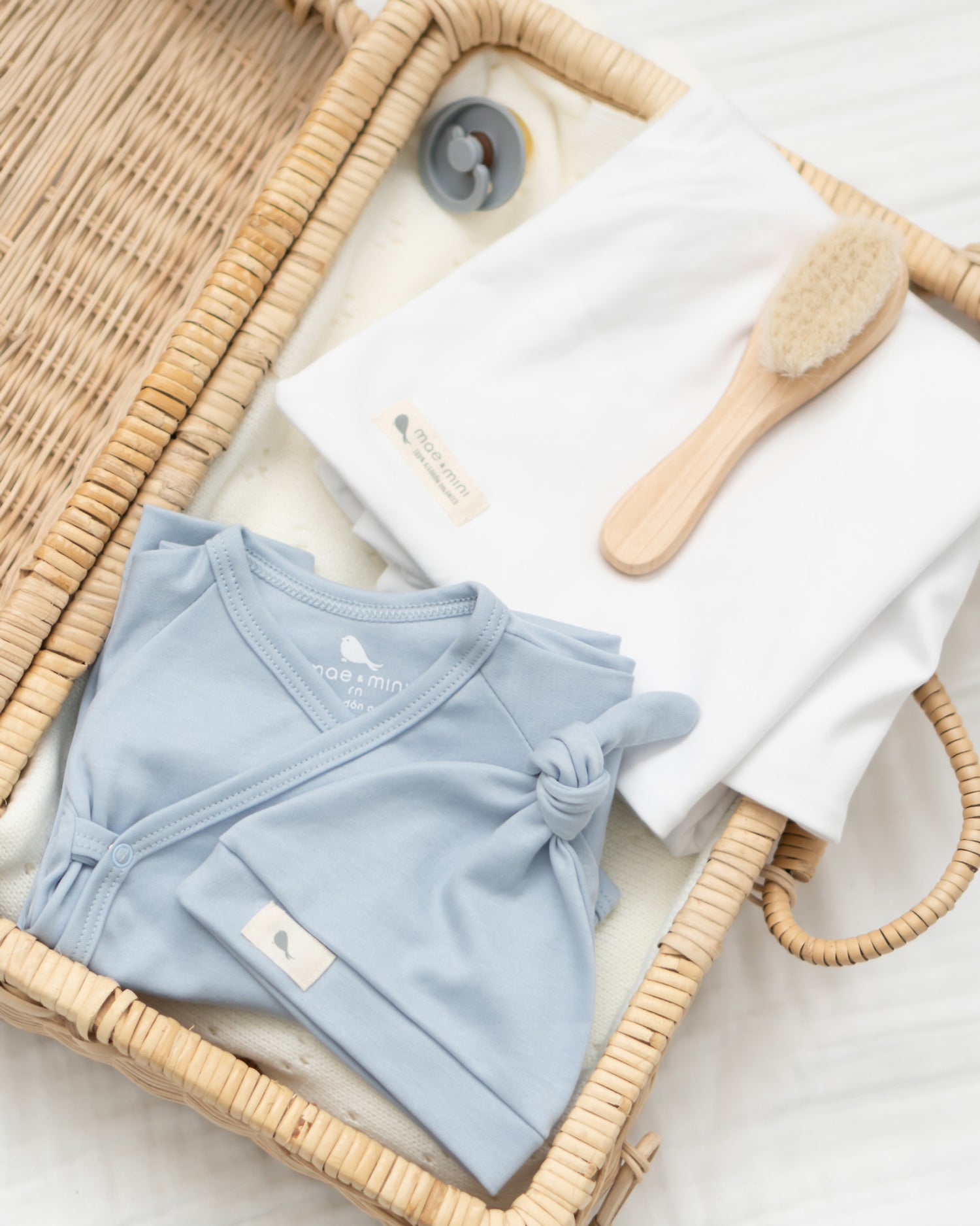 Cobijita Swaddle en color Blanco Nube - regalo para bebe